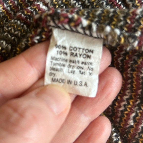 Vintage Winona Knits 80’s retro cardigan black burgundy Made in USA size large - Picture 8 of 8